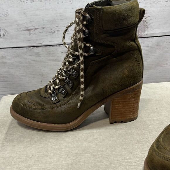 Carlos size 8 green heeled (2.5‎ inch)  boots - Picture 4 of 5